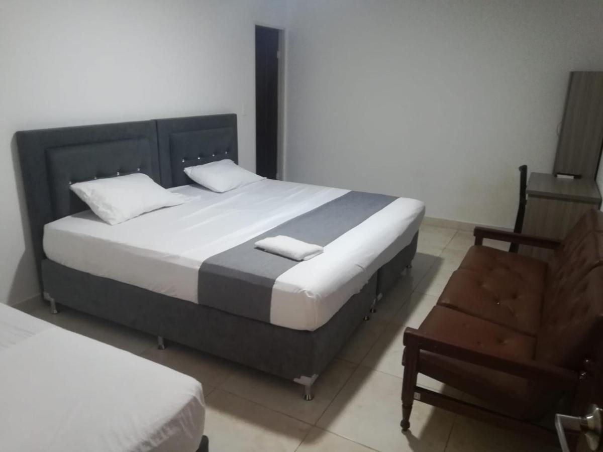 Hotel Neiva Urdaneta Ngoại thất bức ảnh