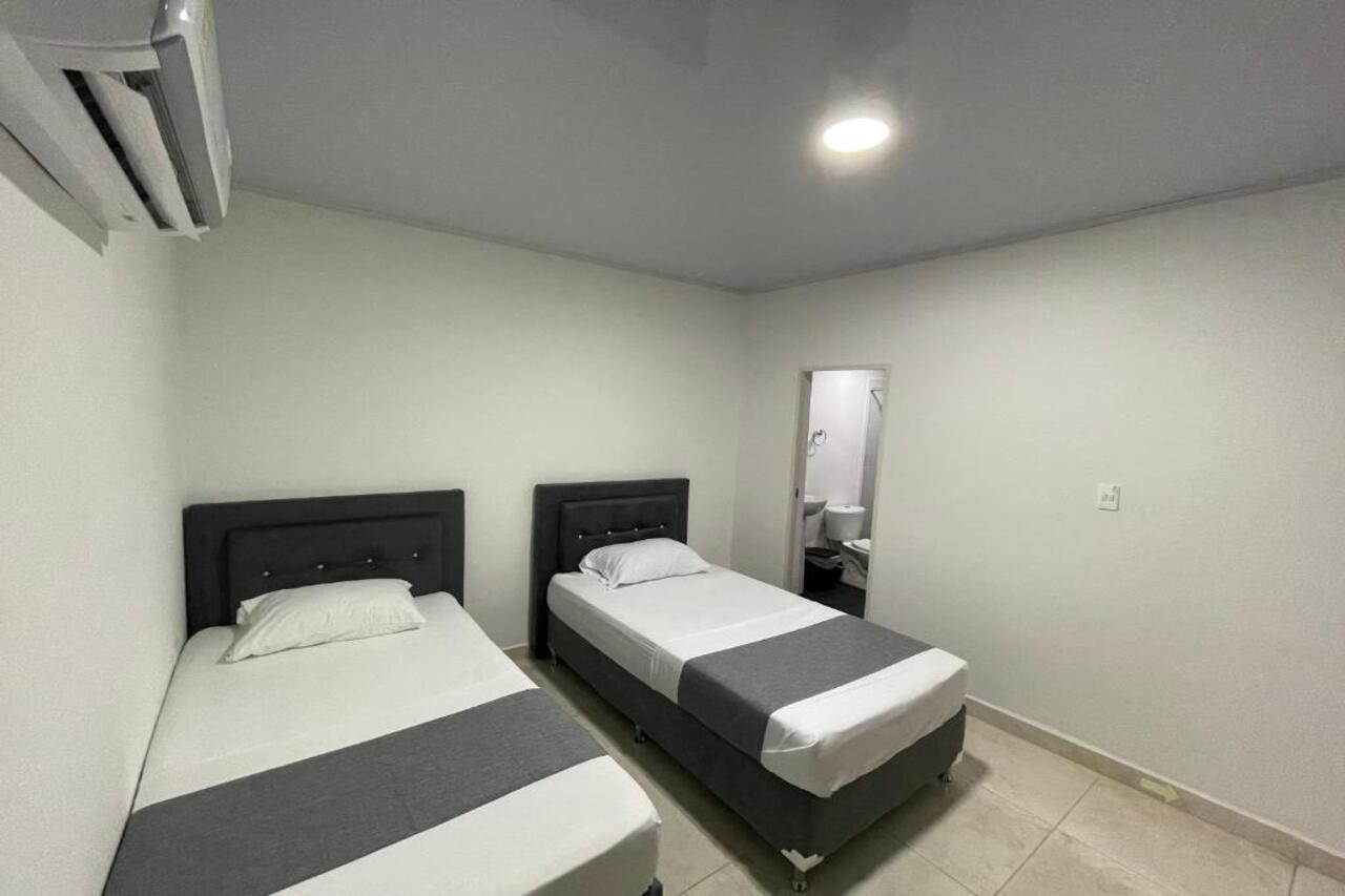Hotel Neiva Urdaneta Ngoại thất bức ảnh